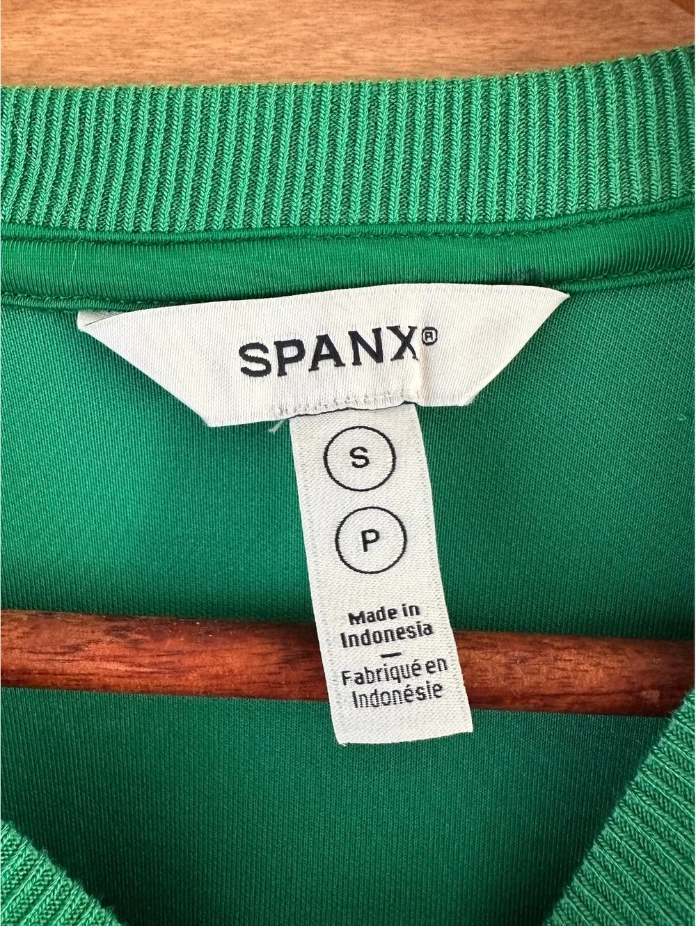 SPANX Airpiqué Long Sleeve Crewneck Top Field Green Women’s Small 21351R